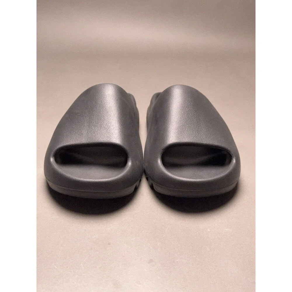 adidas Men's Gray Slide Yeezy Slate Grey Size US 9 EU 43 UK 9 NWT Kanye West New